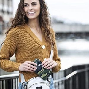 Kedzie Zippered Wallet NWT